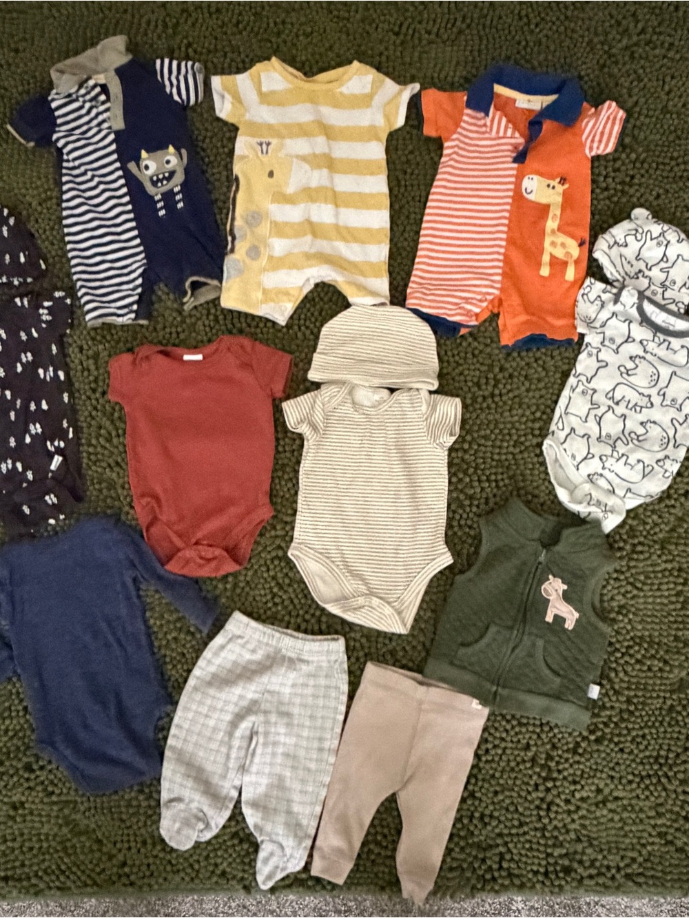 11 Pieces + 3 Hats - 3 Month (3M) Bundle Mixed Clothing Lot